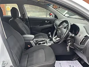 Used 2015 Kia Sportage Ecodynamics 1 White - Interior and Exterior details 9