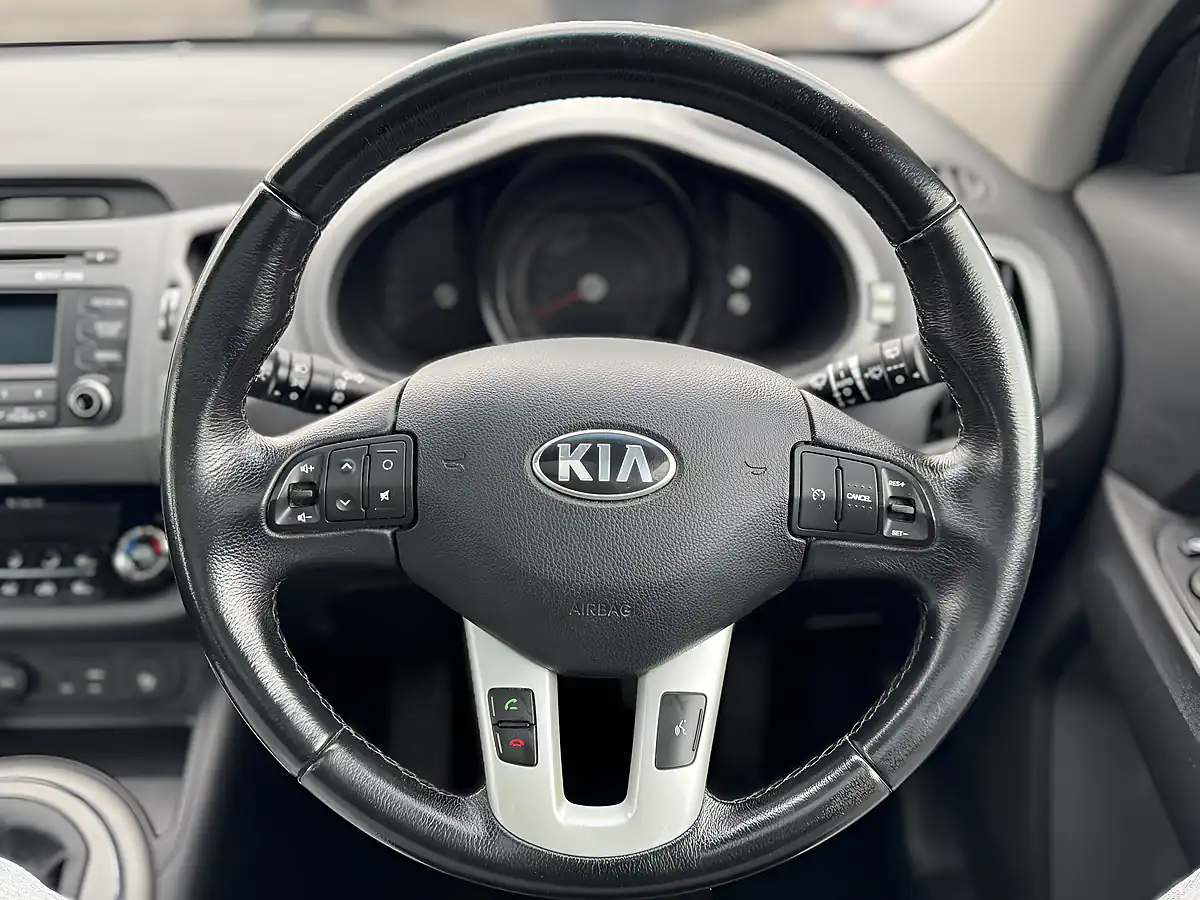 Used 2015 Kia Sportage Ecodynamics 2 Black - Interior and Exterior details 16