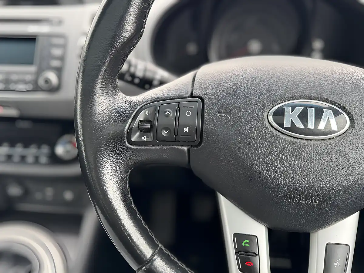 Used 2015 Kia Sportage Ecodynamics 2 Black - Interior and Exterior details 18