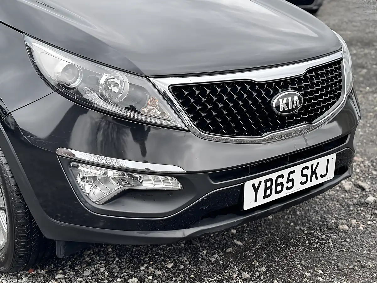 Used 2015 Kia Sportage Ecodynamics 2 Black - Interior and Exterior details 9