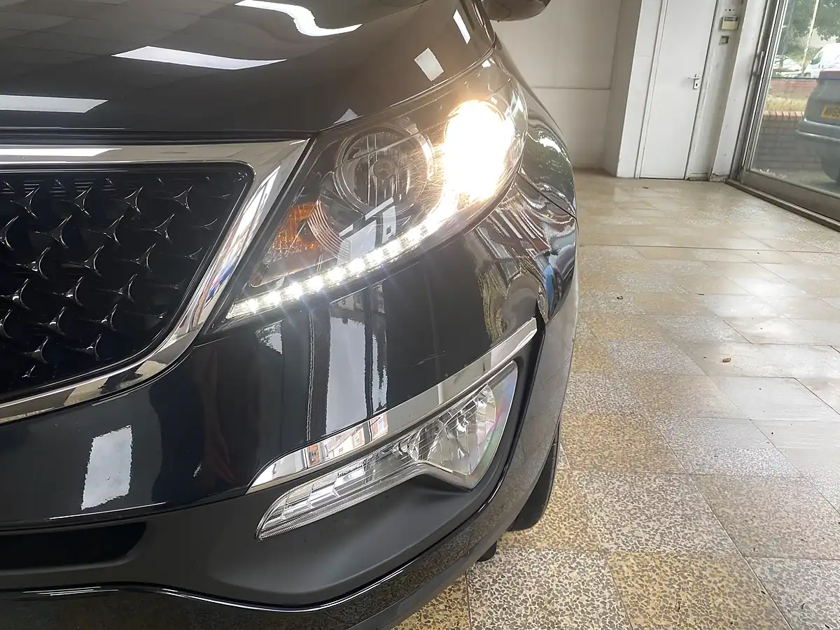 Used 2015 Kia Sportage Ecodynamics 2 Black - Interior and Exterior details 18