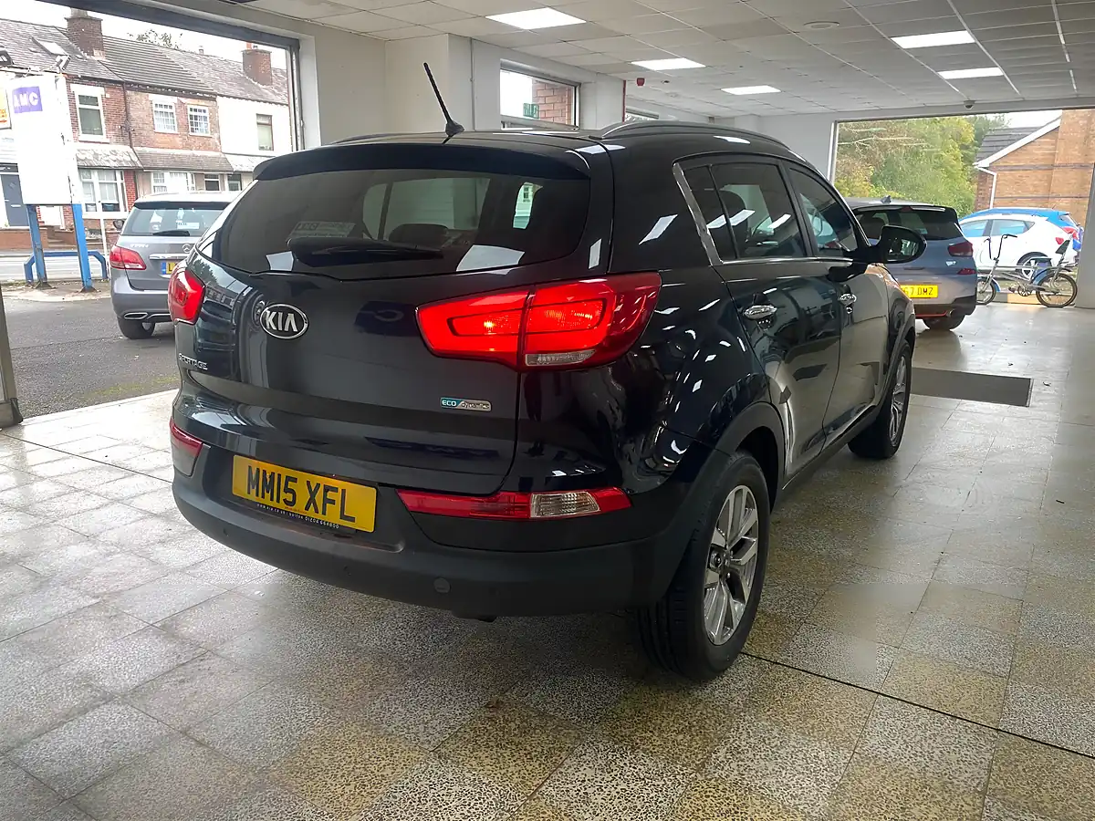 Used 2015 Kia Sportage Ecodynamics 2 Black - Interior and Exterior details 9