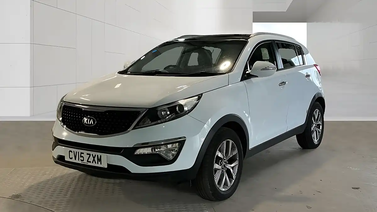 Used 2015 Kia Sportage Ecodynamics 2 White - Interior and Exterior details 2