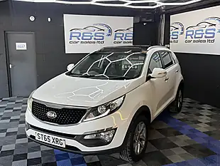 Used 2015 Kia Sportage Ecodynamics 2 White - Interior and Exterior details 11