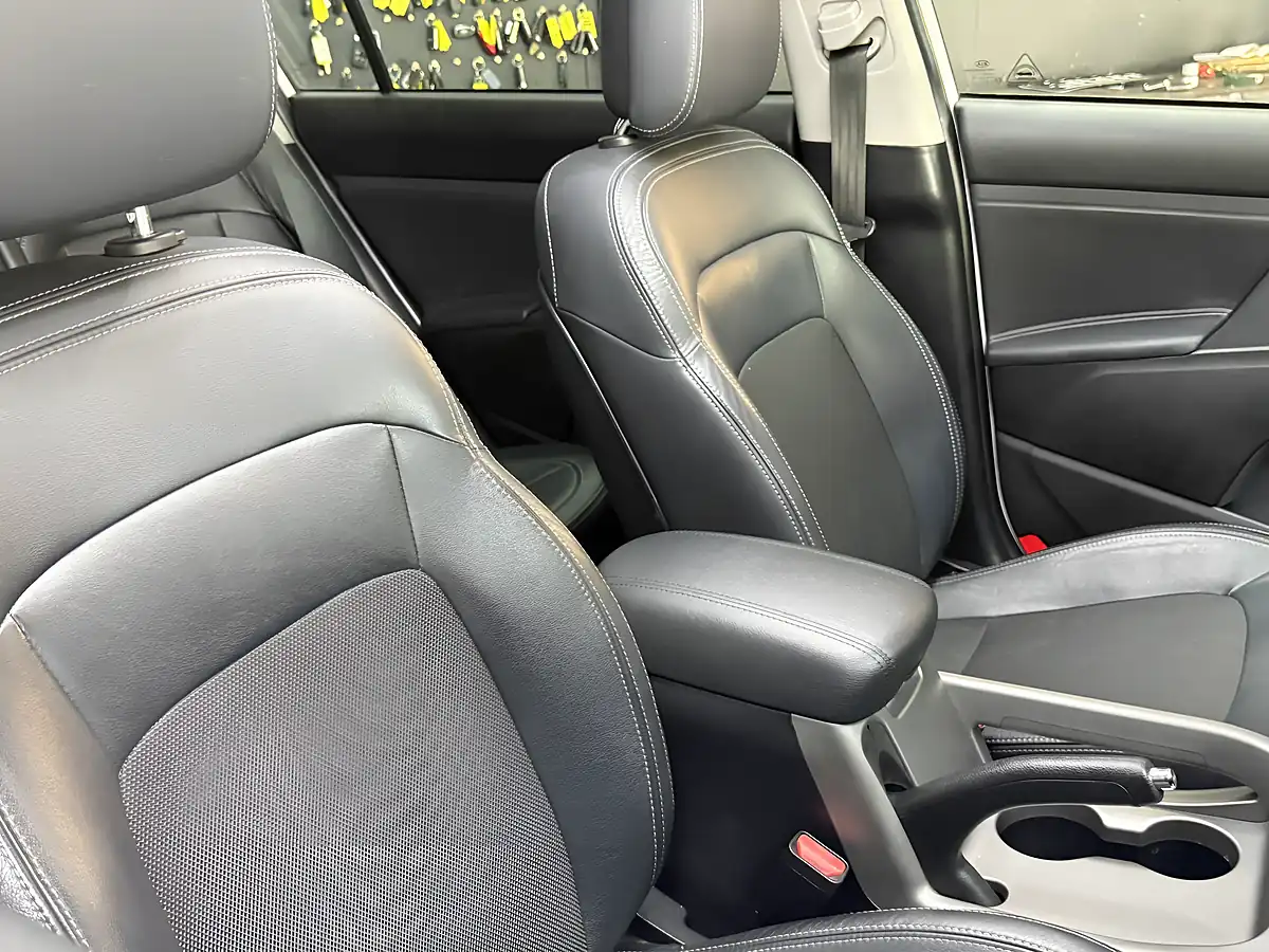 Used 2015 Kia Sportage Ecodynamics 2 White - Interior and Exterior details 20