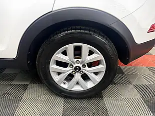 Used 2015 Kia Sportage Ecodynamics 2 White - Interior and Exterior details 12