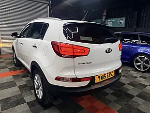 Used 2015 Kia Sportage Ecodynamics 2 White - Interior and Exterior details 3