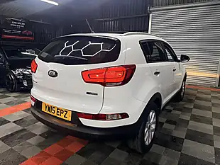 Used 2015 Kia Sportage Ecodynamics 2 White - Interior and Exterior details 4