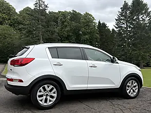 Used 2015 Kia Sportage Ecodynamics 2 White - Interior and Exterior details 14