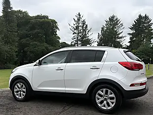 Used 2015 Kia Sportage Ecodynamics 2 White - Interior and Exterior details 15