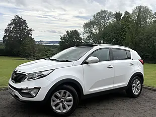 Used 2015 Kia Sportage Ecodynamics 2 White - Interior and Exterior details 2