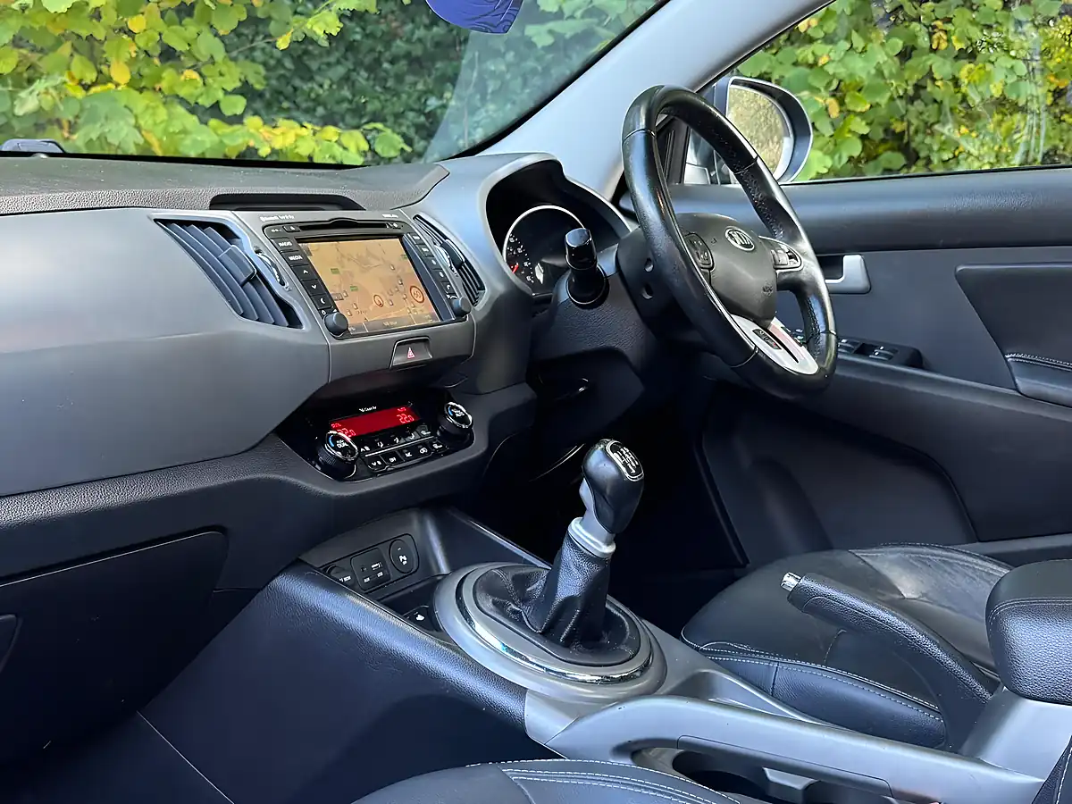 Used 2015 Kia Sportage Ecodynamics 3 Black - Interior and Exterior details 3
