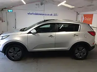 Used 2015 Kia Sportage Ecodynamics 3 Silver - Interior and Exterior details 3
