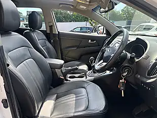 Used 2015 Kia Sportage Ecodynamics 3 White - Interior and Exterior details 10