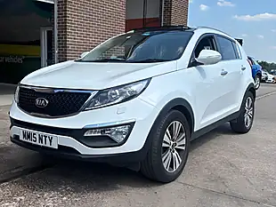 Used 2015 Kia Sportage Ecodynamics 3 White - Interior and Exterior details 3