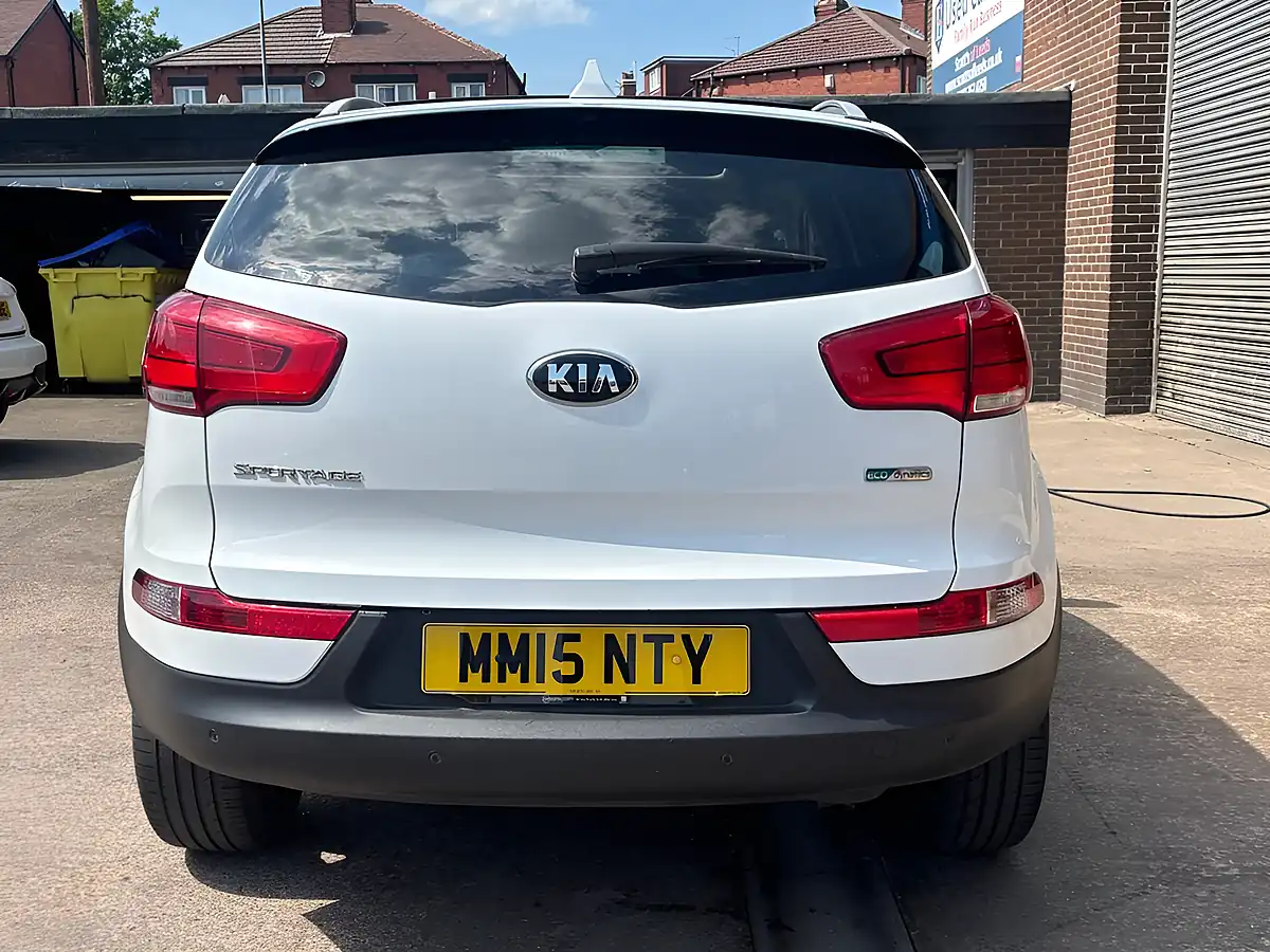 Used 2015 Kia Sportage Ecodynamics 3 White - Interior and Exterior details 6