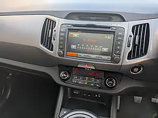 Used 2015 Kia Sportage Ecodynamics 4 White - Interior and Exterior details 11