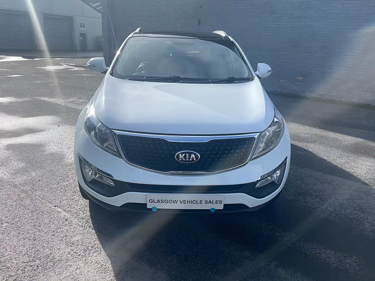 Used 2015 Kia Sportage Isg 2 White - Interior and Exterior details 2