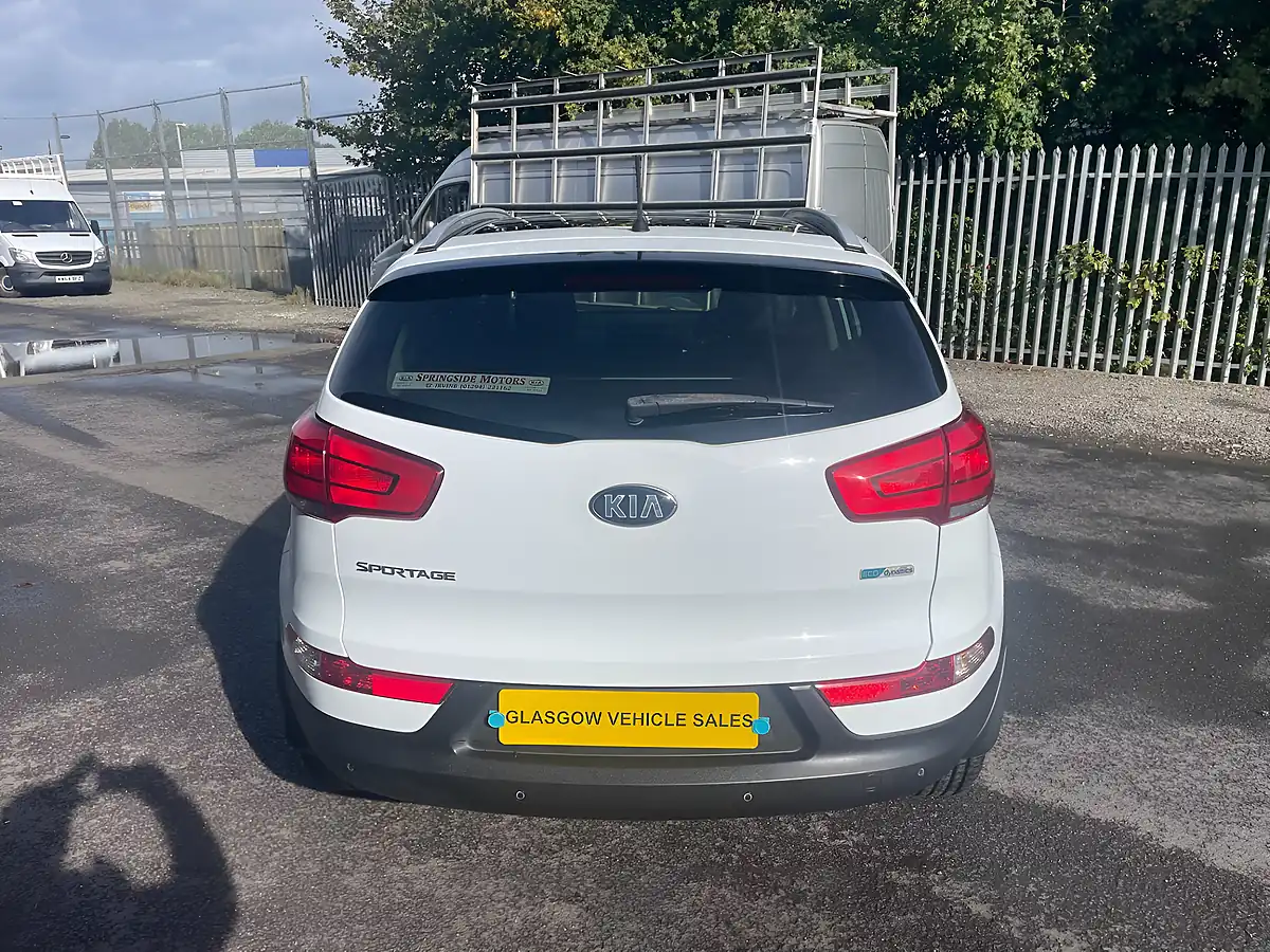 Used 2015 Kia Sportage Isg 2 White - Interior and Exterior details 4
