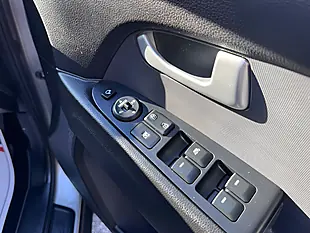Used 2015 Kia Sportage KX-3 Silver - Interior and Exterior details 13
