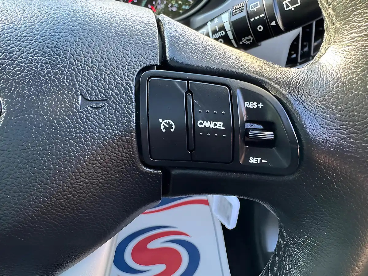 Used 2015 Kia Sportage KX-3 Silver - Interior and Exterior details 16