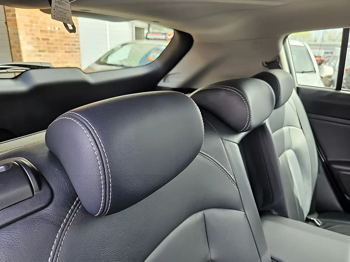 Used 2015 Kia Sportage KX-3 Silver - Interior and Exterior details 11