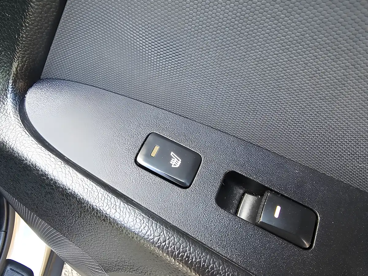 Used 2015 Kia Sportage KX-3 Silver - Interior and Exterior details 14