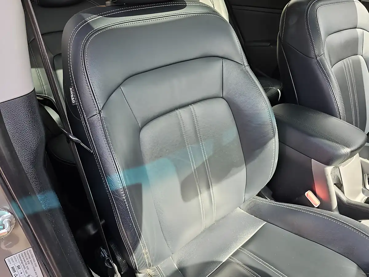 Used 2015 Kia Sportage KX-3 Silver - Interior and Exterior details 8
