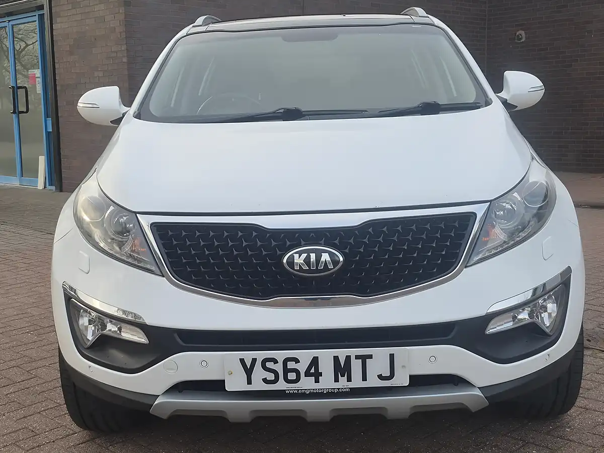 Used 2015 Kia Sportage KX-4 White - Interior and Exterior details 10