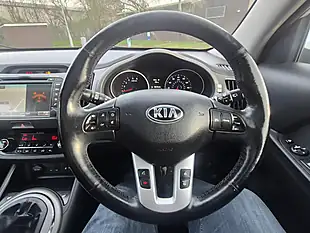 Used 2015 Kia Sportage KX-4 White - Interior and Exterior details 17
