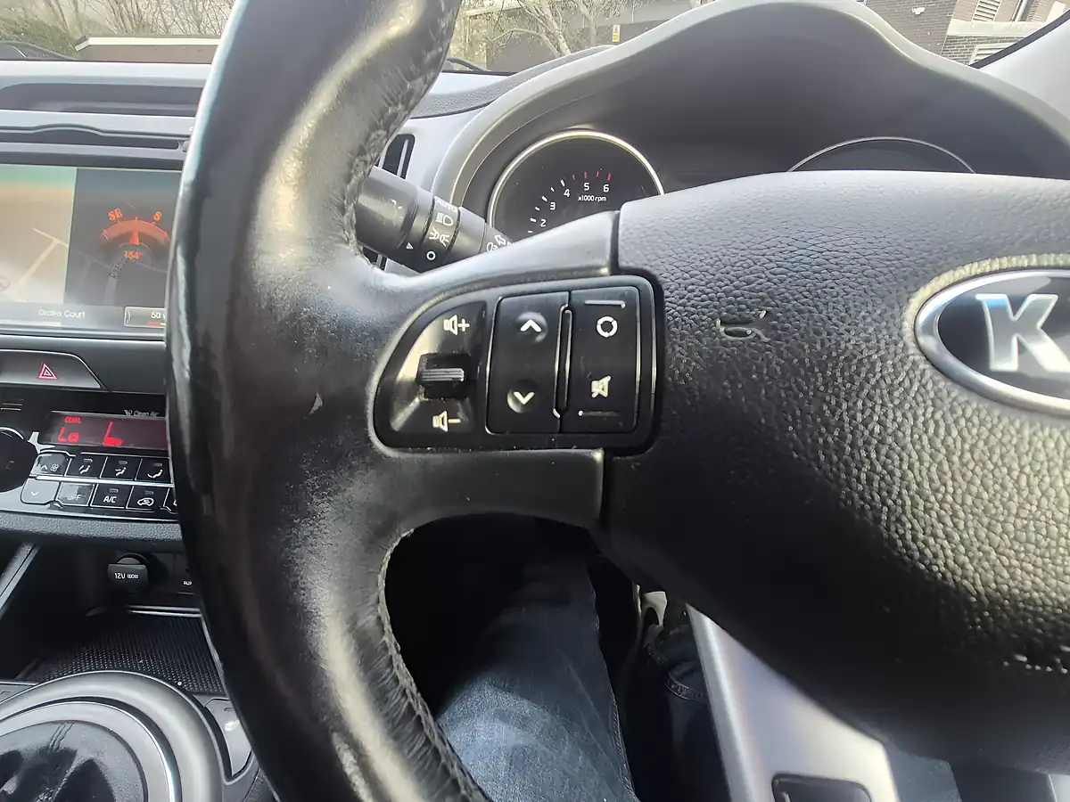 Used 2015 Kia Sportage KX-4 White - Interior and Exterior details 20