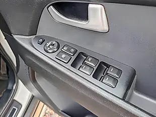 Used 2015 Kia Sportage KX-4 White - Interior and Exterior details 15