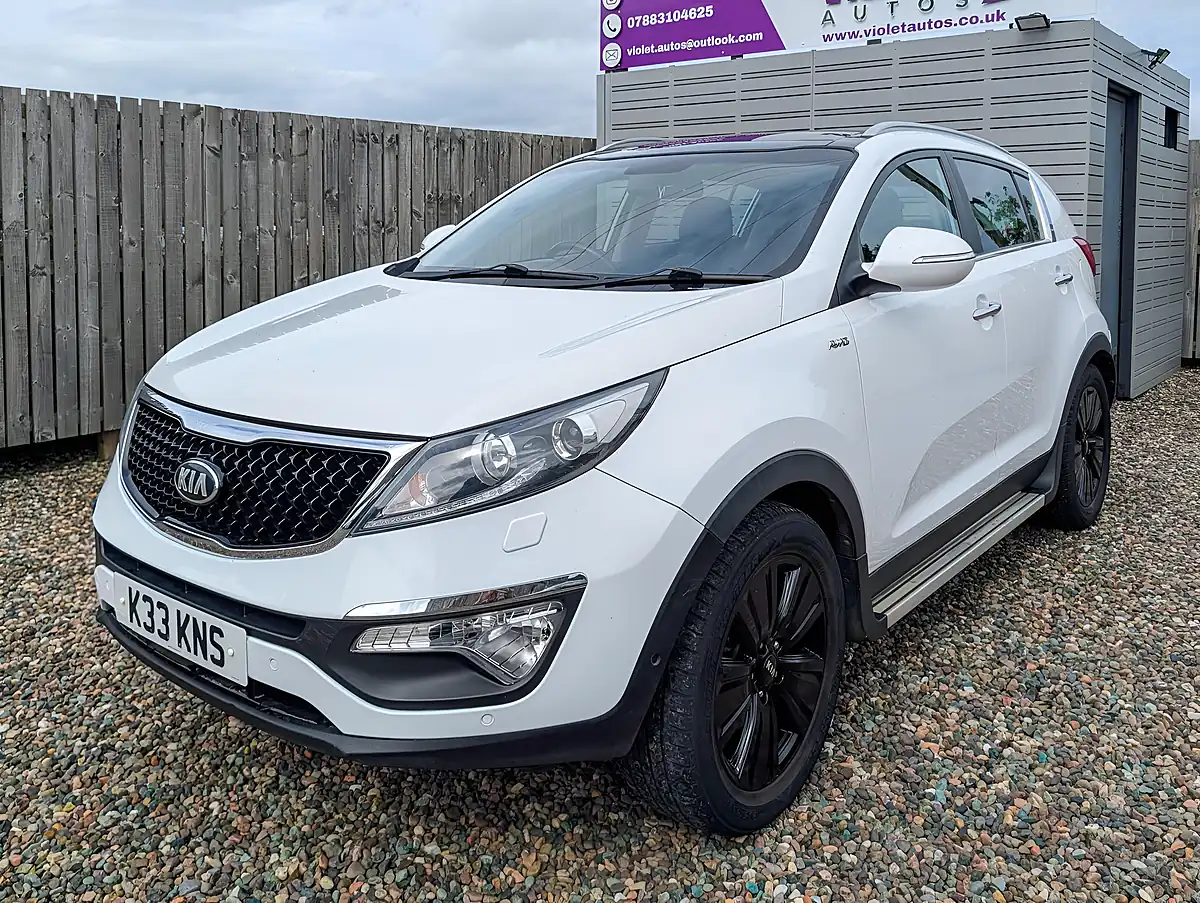 Used 2015 Kia Sportage KX-4 White - Interior and Exterior details 3