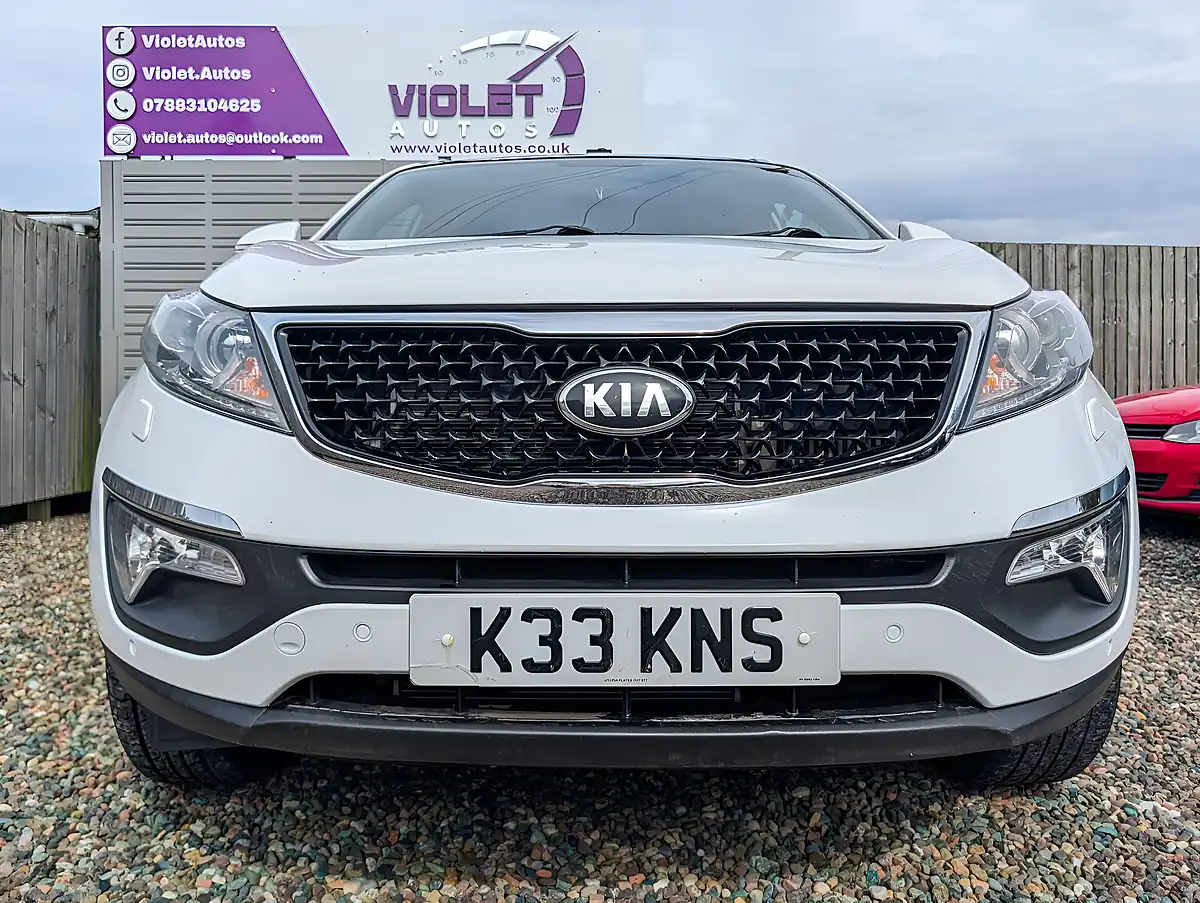 Used 2015 Kia Sportage KX-4 White - Interior and Exterior details 8