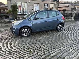 Used 2015 Kia Venga 2 Planet Blue - Interior and Exterior details 11