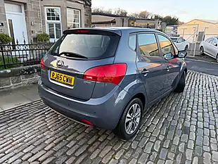 Used 2015 Kia Venga 2 Planet Blue - Interior and Exterior details 4