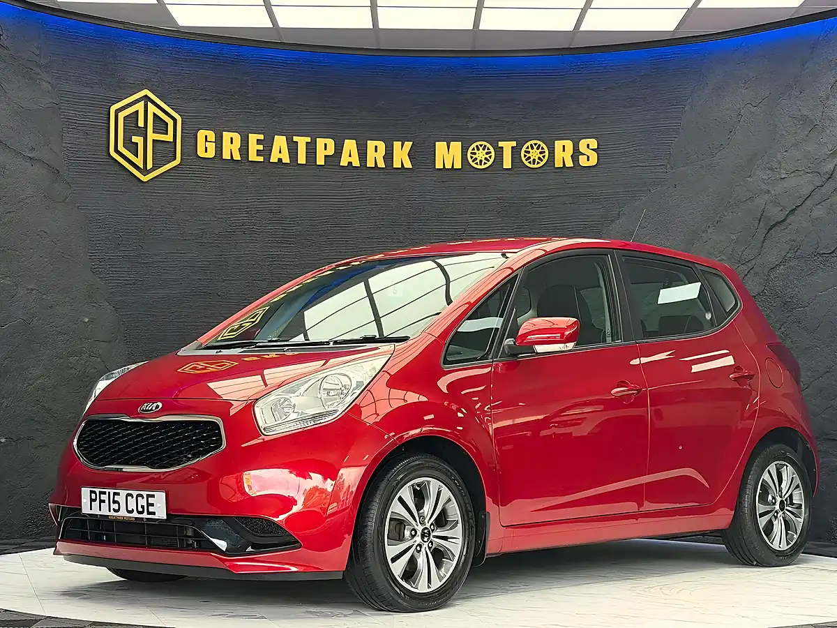 Used 2015 Kia Venga 2 Red - Front View