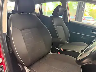 Used 2015 Kia Venga 2 Red - Interior and Exterior details 13