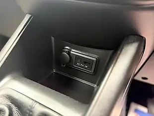 Used 2015 Kia Venga 2 Red - Interior and Exterior details 17