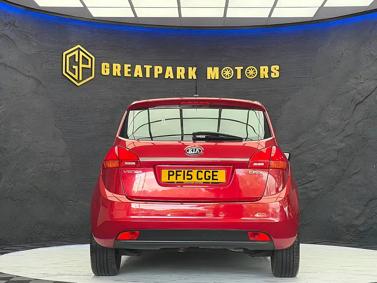 Used 2015 Kia Venga 2 Red - Interior and Exterior details 6