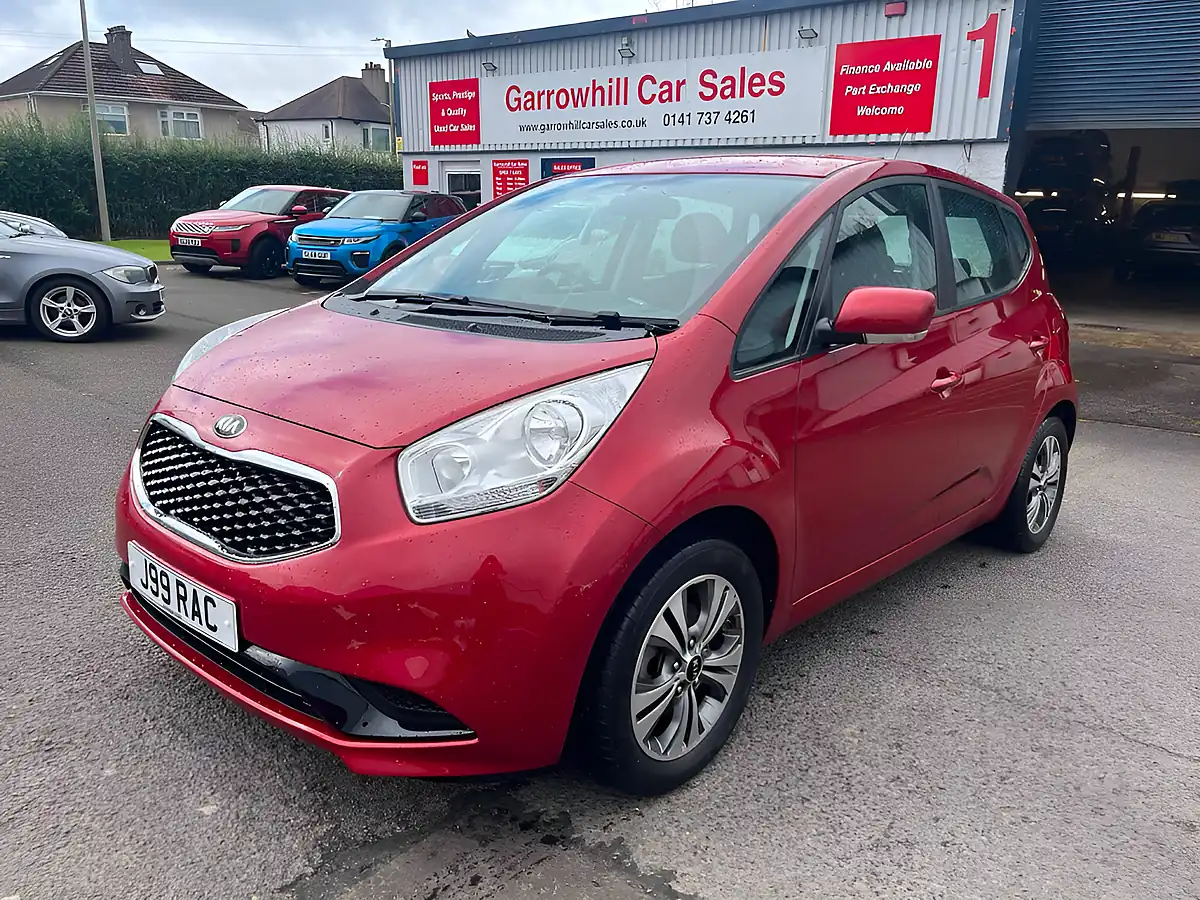 Used 2015 Kia Venga 2 Red - Front View