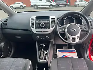Used 2015 Kia Venga 2 Red - Interior and Exterior details 12