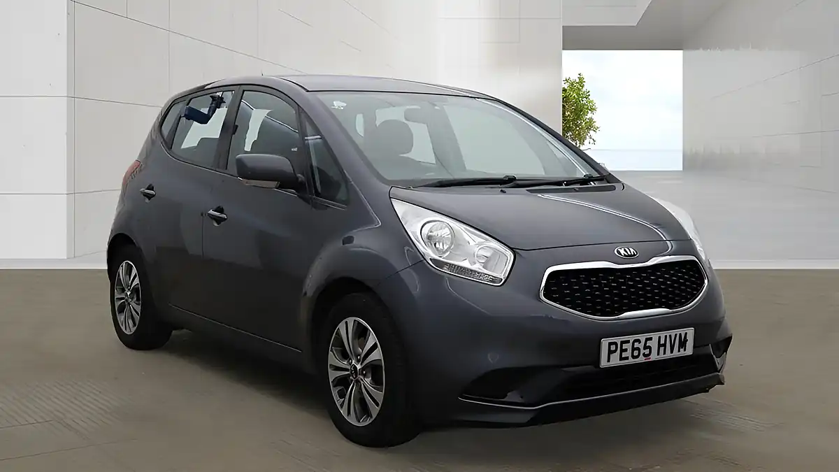 Used 2015 Kia Venga 2 Silver - Front View