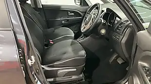 Used 2015 Kia Venga 2 Silver - Interior and Exterior details 11