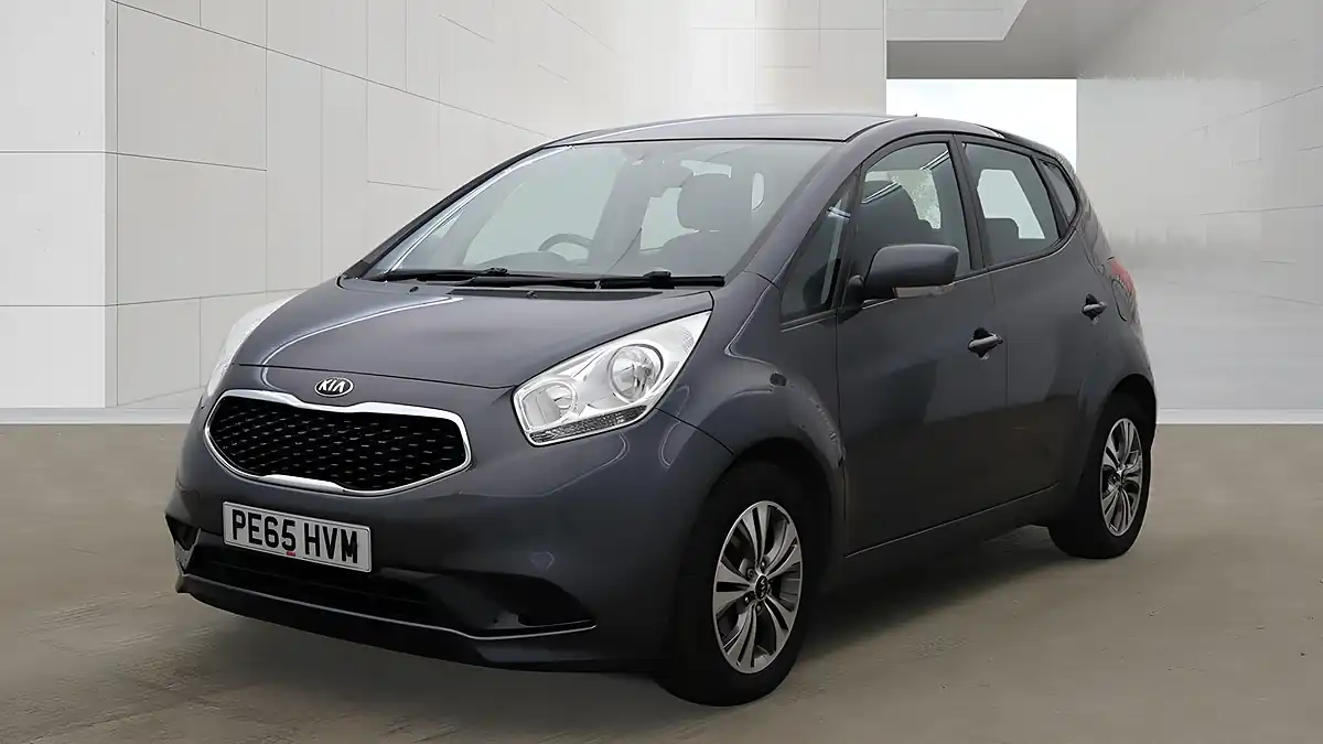 Used 2015 Kia Venga 2 Silver - Interior and Exterior details 2