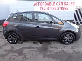 Used 2015 Kia Venga 2 Silver - Interior and Exterior details 17