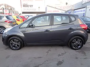 Used 2015 Kia Venga 2 Silver - Interior and Exterior details 18