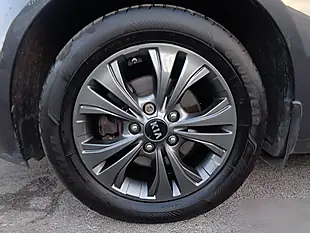 Used 2015 Kia Venga 2 Silver - Interior and Exterior details 19