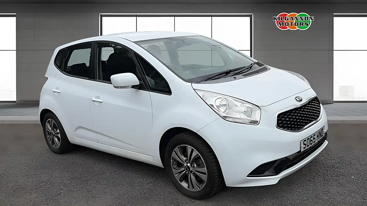 Used 2015 Kia Venga 2 White - Front View