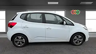 Used 2015 Kia Venga 2 White - Interior and Exterior details 16